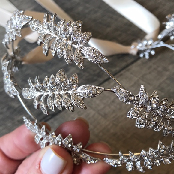 Hairband - Picture 3 of 4